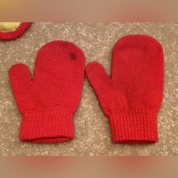 Toddler girls googles hat with matching mittens 2T - 5T - Picture 4 of 16